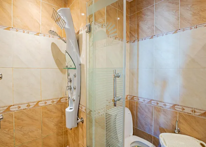 Gravity Premium Suite, Full Access, Just For Foreigners * الغردقة